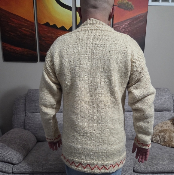 Camisola Poveira – Vintage Portuguese Fisherman Wool Sweater, Handmade - Picture 13 of 16